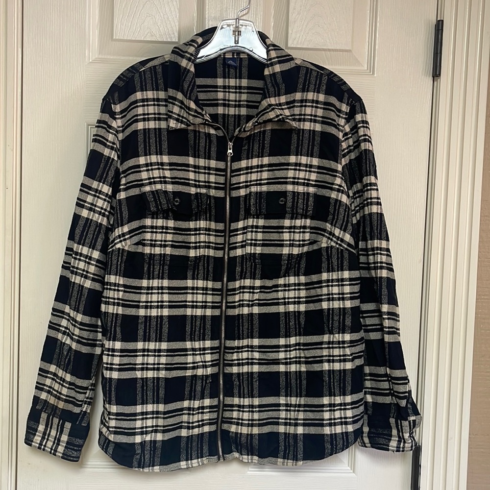 Chaps denim zip up top/ light jacket. Great condition! Size 1X